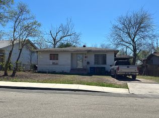 218 Windsor Dr, San Antonio, TX 78228