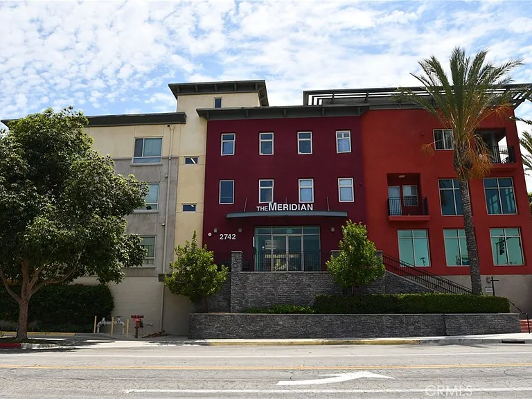2742 Cabrillo Ave #302 — Photo 2