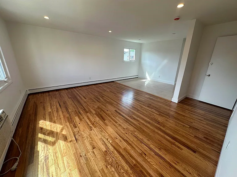 219 Cliff St #2 — Photo 5