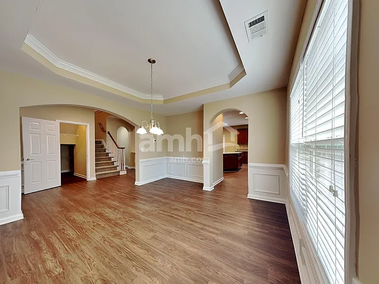 2737 Autumn Bluff Way — Photo 5