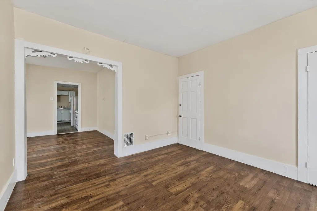 78 Academy St, 2nd fl — Photo 4