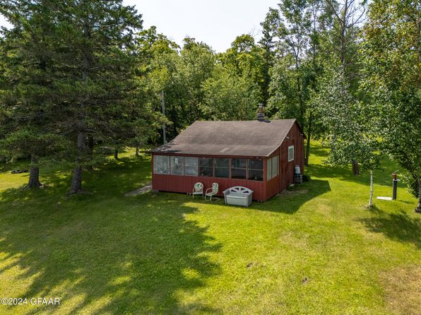 19104 S Union Dr, Erskine, MN 56535