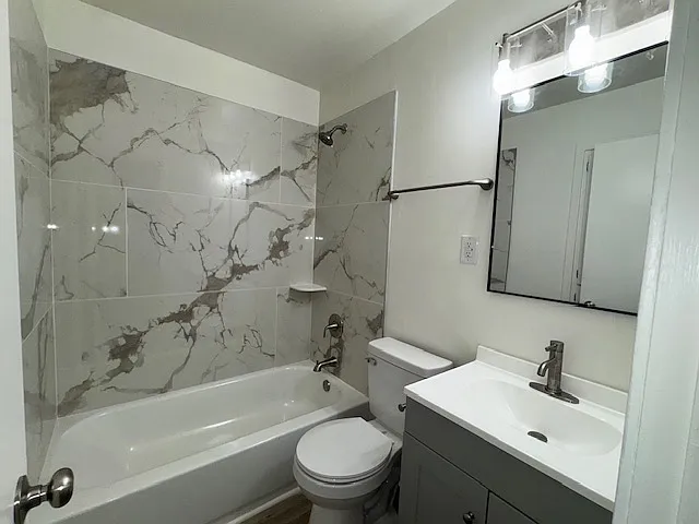 920 Rosewood Dr — Photo 19