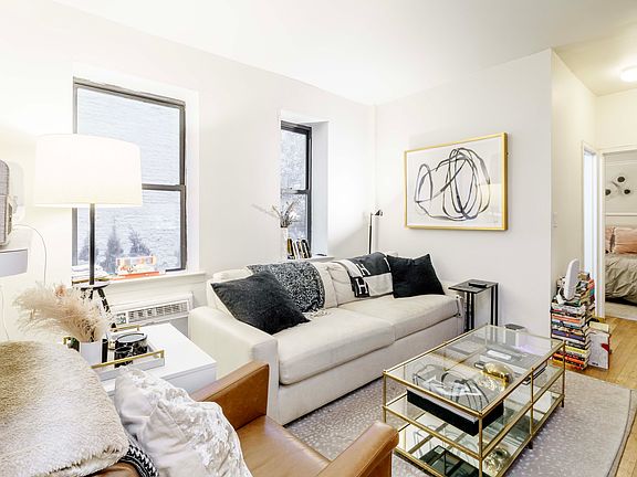 2nd image of 12 Charles St APT 1A