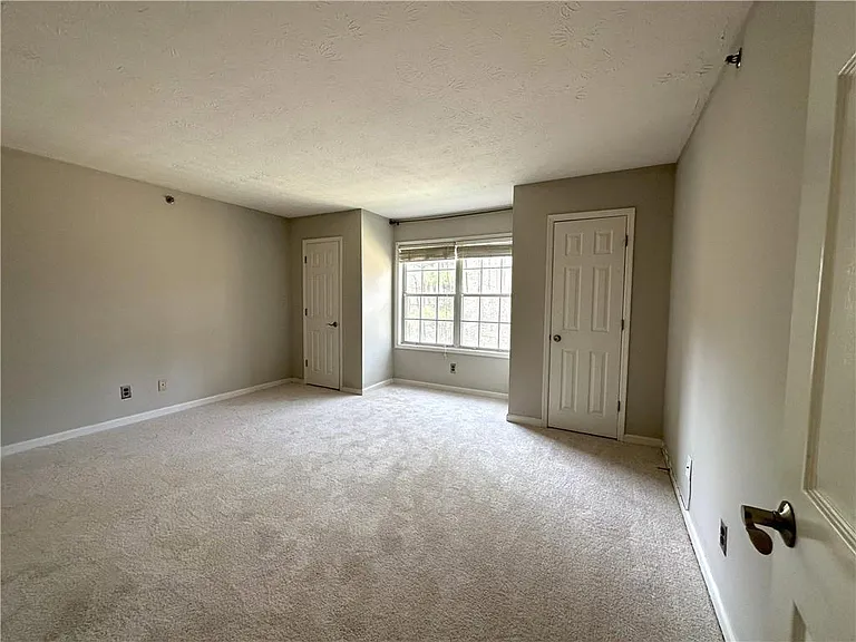 4100 Riverlook Pkwy SE #16 — Photo 14