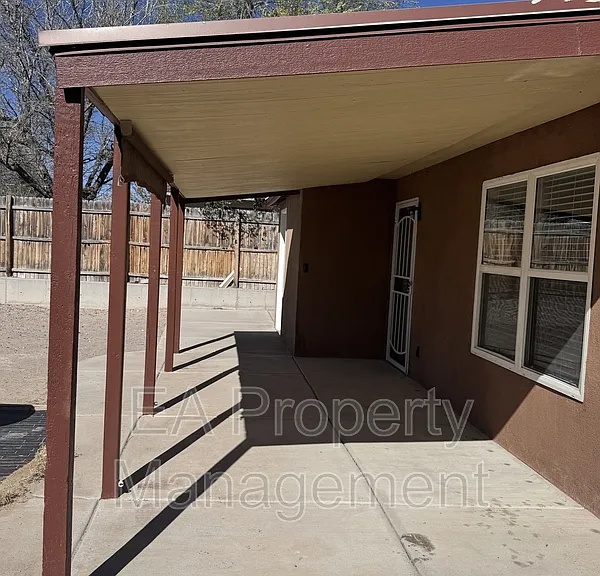 1702 Halo Cir SE — Photo 23