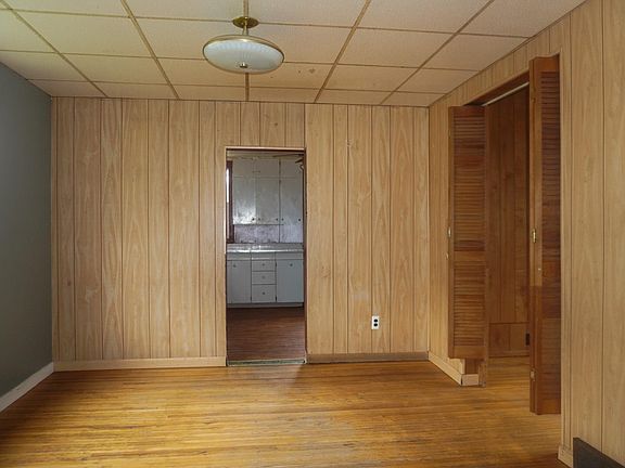 4th image of 1112 18th St