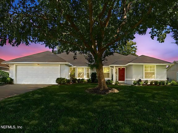 2nd image of 2463 THE WOODS Drive E