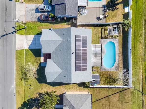 105 Dorchester Ct, Kissimmee, FL 34758