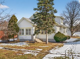 639 Dunbar St, Beecher, IL 60401