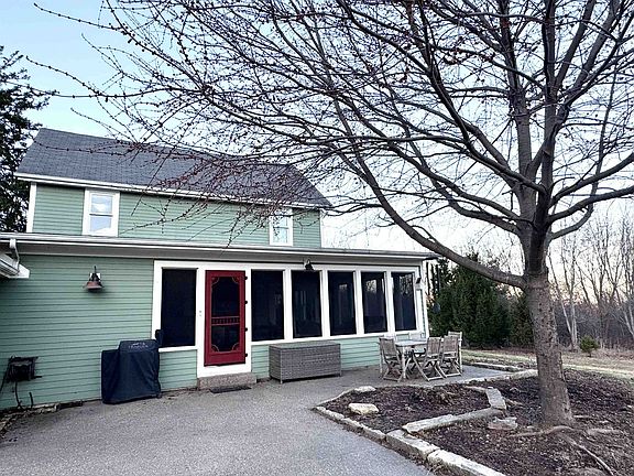 3rd image of 4989 N Ford Rd
