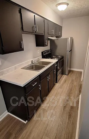668 Knox Blvd #14 — Photo 1