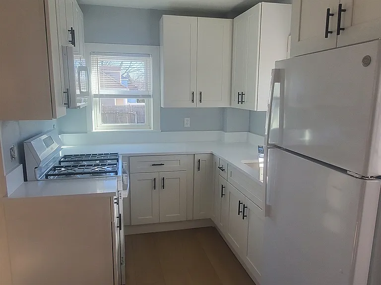 232 North St #1 — Photo 2