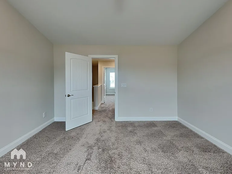 460 Access Dr — Photo 7