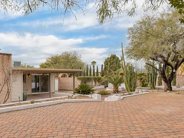 9431 E Walnut Tree Cir — Photo 32