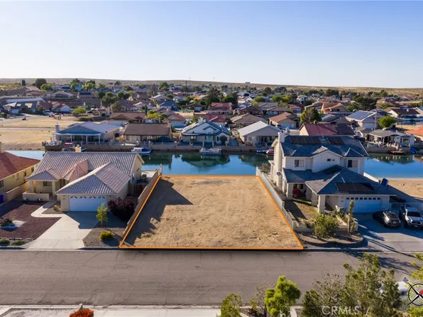 26390 Buccaneer Ln Lot 187, Helendale, CA 92342