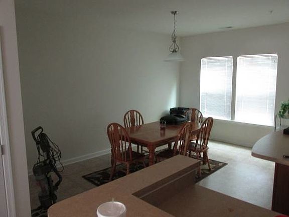3rd image of 580 Radford Ln Unit 205