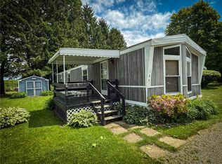 104 Caravan Ln, Butler, PA 16001