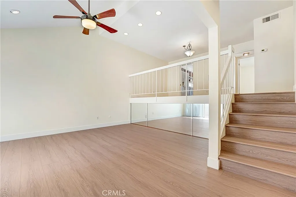 3 bed, 1400 sqft, $3,800 — Photo 4