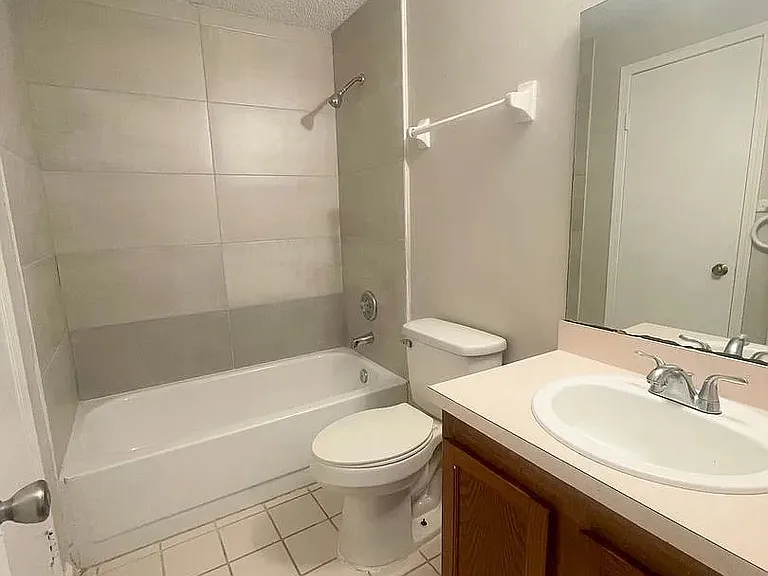7976 Shircliff Dr #1 — Photo 2