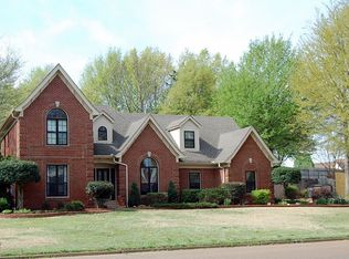 831 Powell Cv, Collierville, TN 38017
