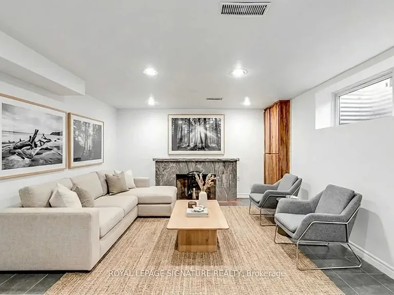 173 Rathburn Rd #LOWER — Photo 1