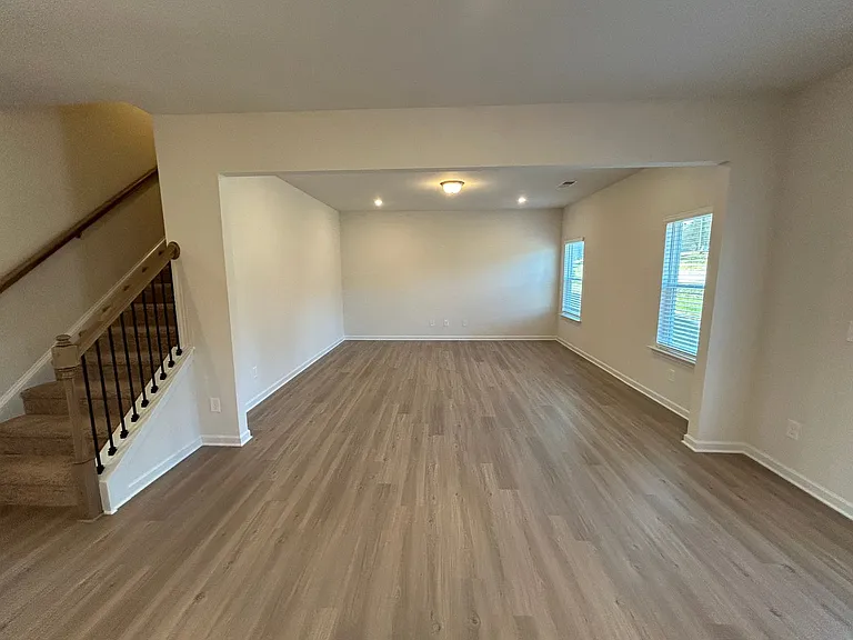 15 Longbrook Dr — Photo 6