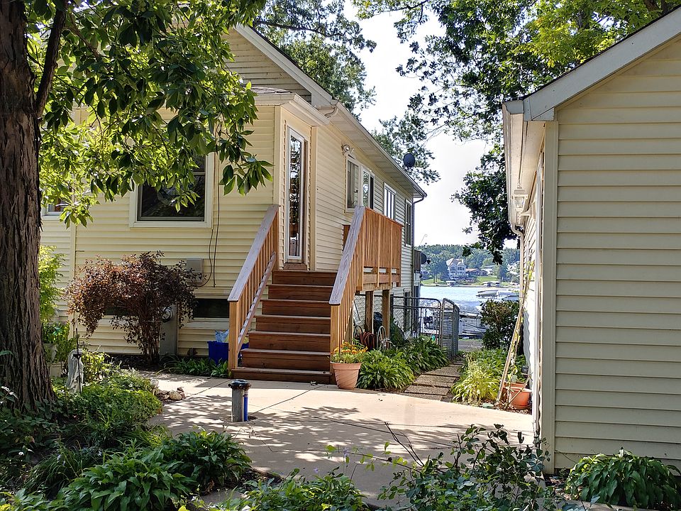 1st image of 25237 W Woodland Ln