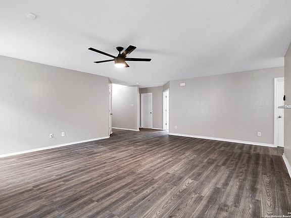 4th image of 2722 BRIGHTON PARK