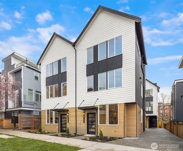 923 NW 56th Street #B, Seattle, WA, 98107