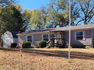 17711 174th St, Basehor, KS 66007