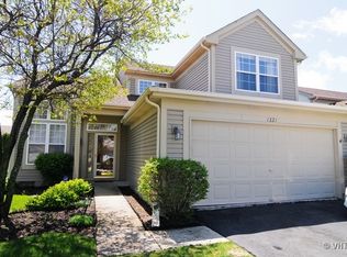 1221 Darnell Dr, Mundelein, IL