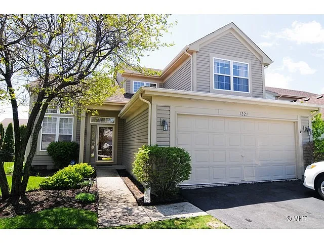 1221 Darnell Dr photo 1