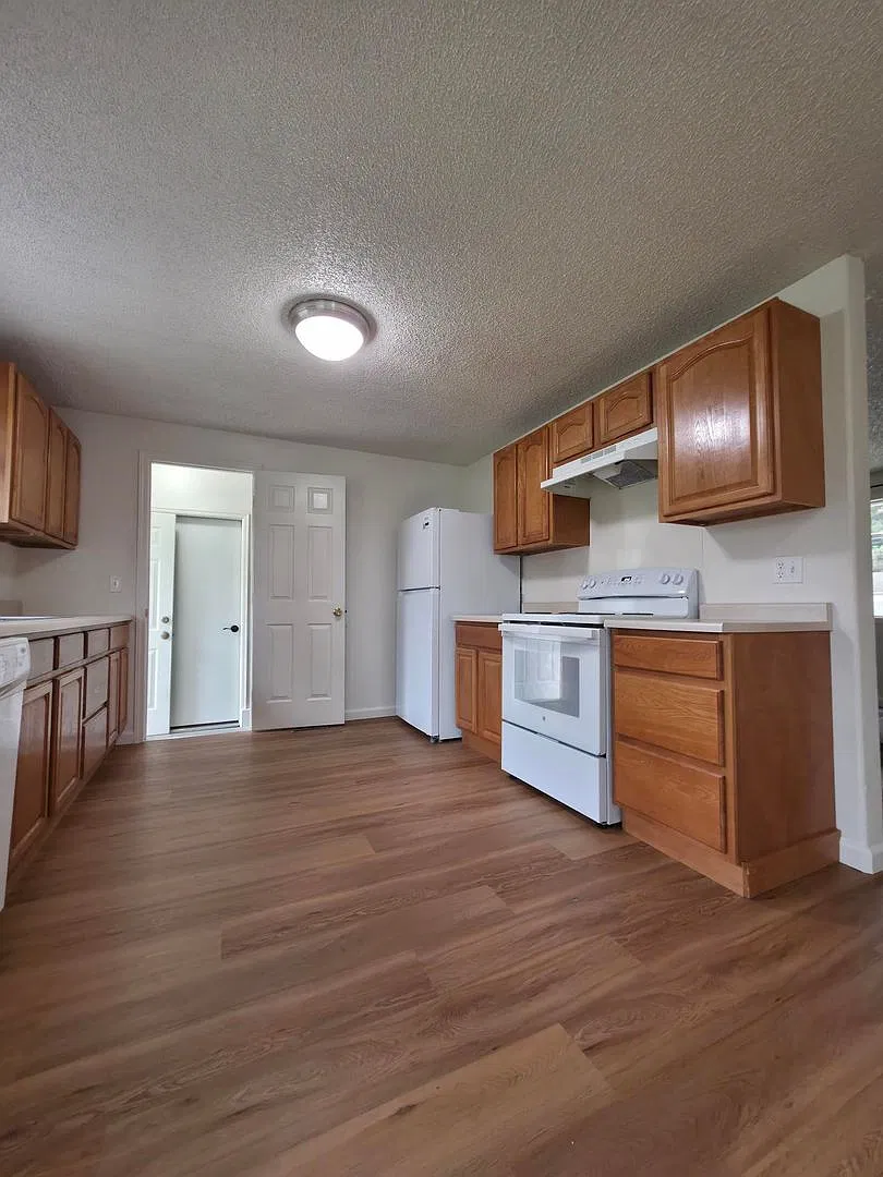 3BR / 1BA Spokane Valley Home — Photo 3
