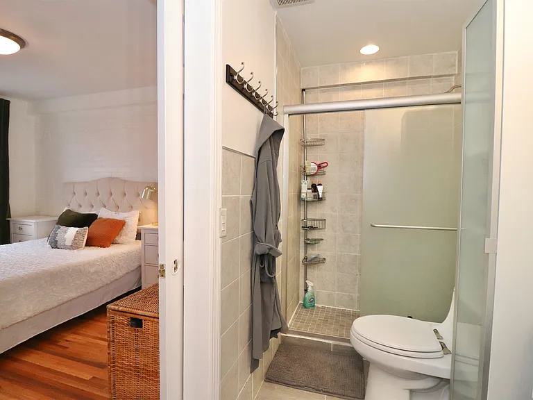 206 Beacon Ave #2 — Photo 21
