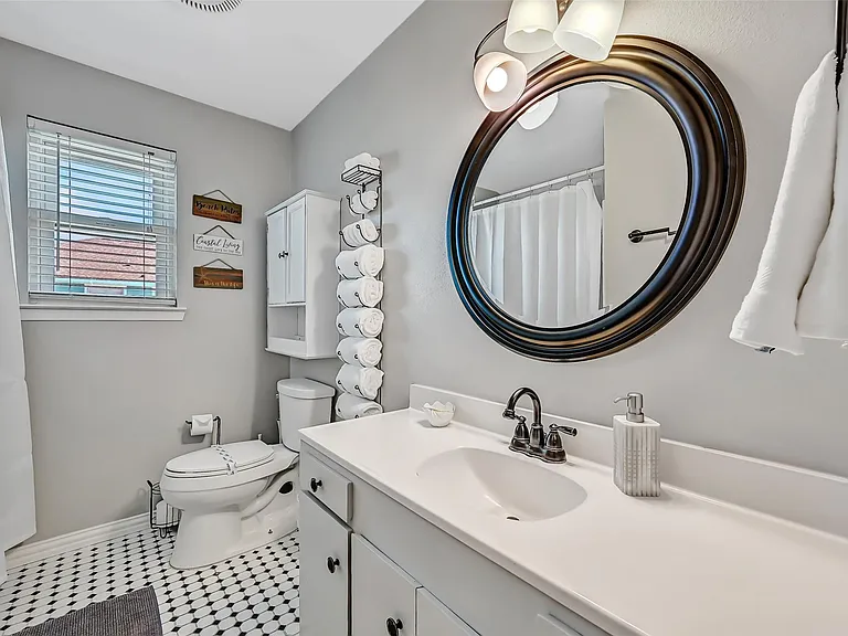 21600 Zachary Dr — Photo 21