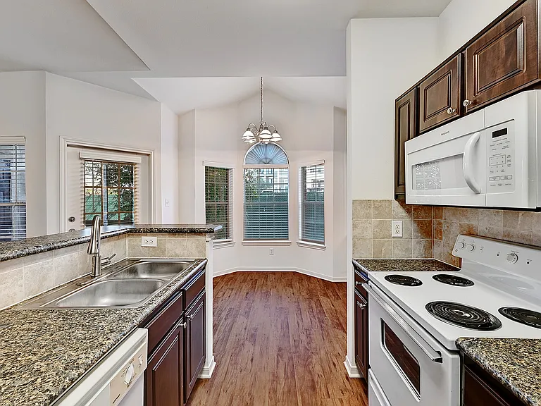 600 Leah Avenue 034