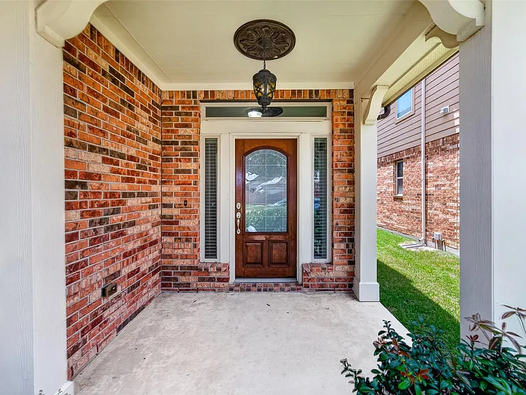 8123 Aleppo Pine Ln — Photo 2