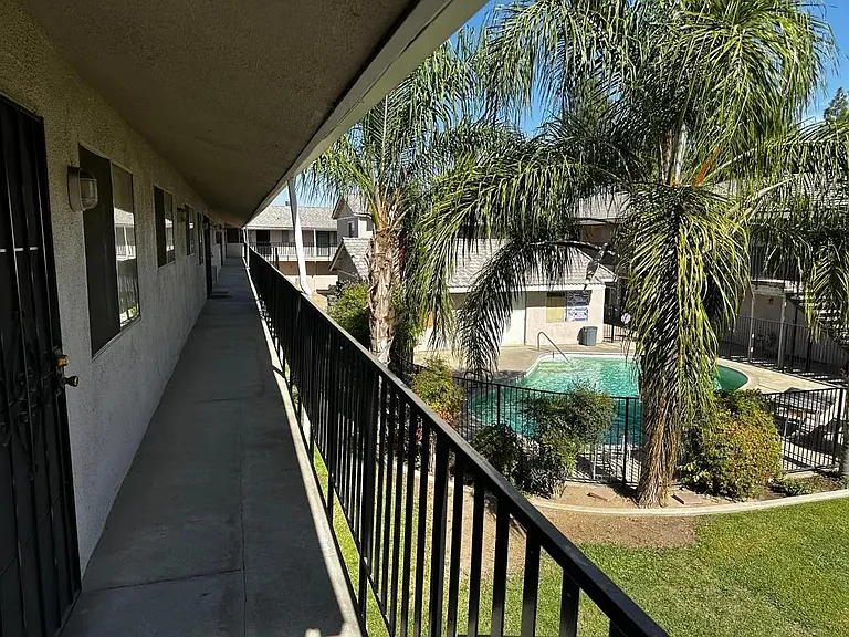 Bluehaven Apartments — Photo 5