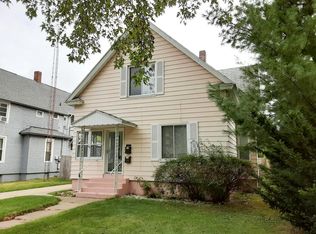1605 S State St, Saint Joseph, MI 49085
