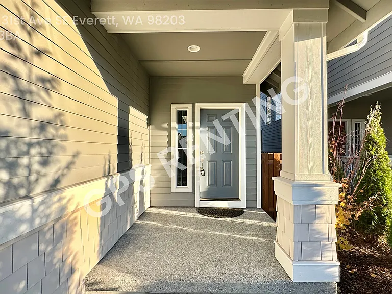 4621 31st Ave SE — Photo 2