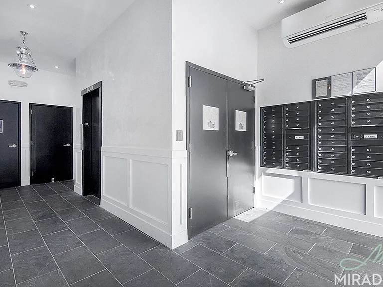 255 W 14th St #4B — Photo 6