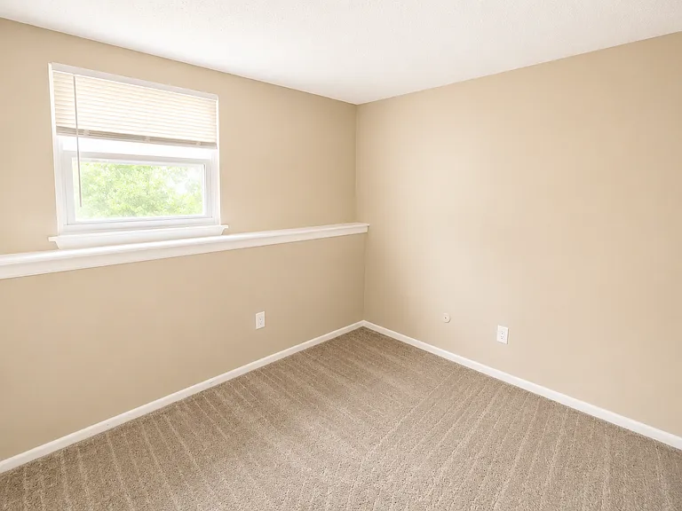 202 NE Westwind Dr #A — Photo 11