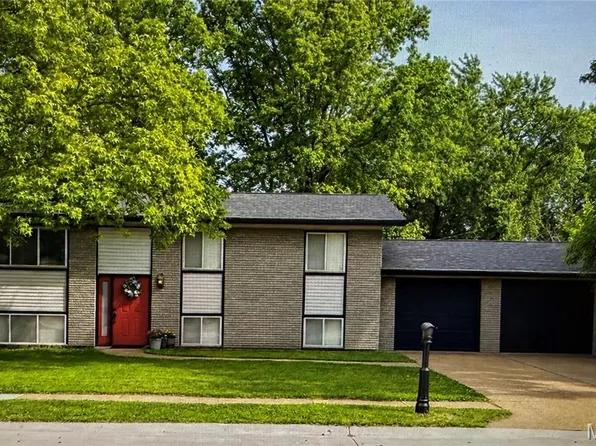 3375 Taylor Ave, Bridgeton, MO 63044