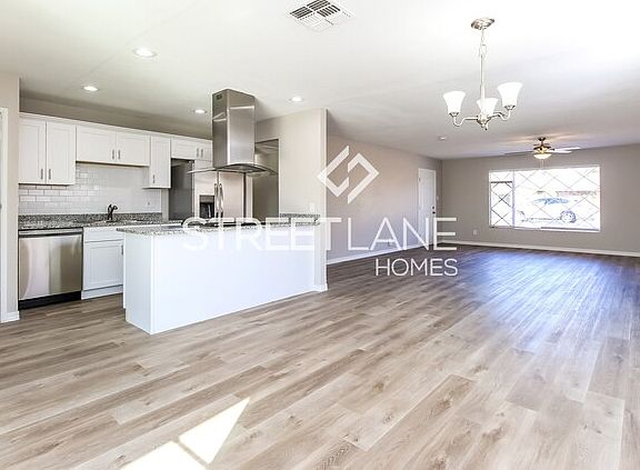 3rd image of 8331 E Monterosa St