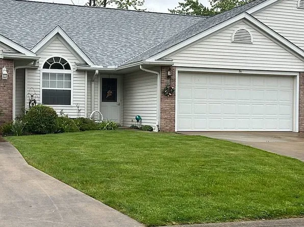 8 Blossom Dr #B, Norwalk, OH 44857