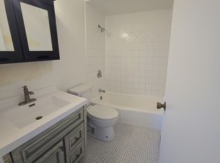 5550 W 127th St APT 7, Alsip, IL 60803