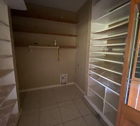 5th image of 2801 NE Heritage Dr