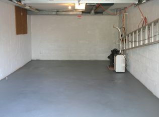 9 Robert Rd, Poughkeepsie, NY 12603