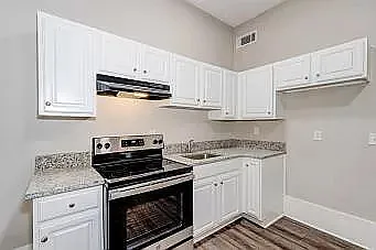 1 bed, 1.0 bath, $874 — Photo 3